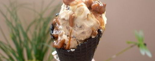 Шаг 13: карамельного мороженого с карамельными орешками