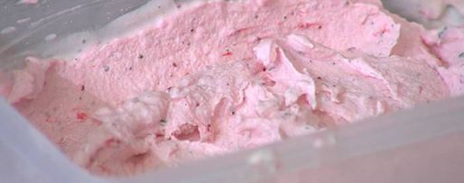 Шаг 5: клубничного мороженого с базиликом