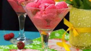 Рецепт Малинового мороженого