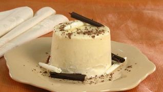 Рецепт Мороженого со сгущенным молоком и персиком