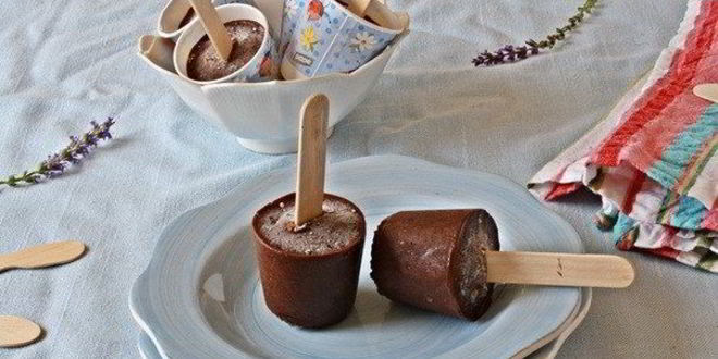 Рецепт шоколадного мороженого с цукини без сахара