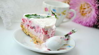 Рецепт Ягодного торта-мороженого