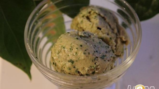 Рецепт Зеленого мороженого с авокадо и рукколой