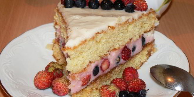 Рецепт бисквита с нежным сливочно-смородиновым муссом