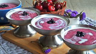 Рецепт Черничного мусса под сливками