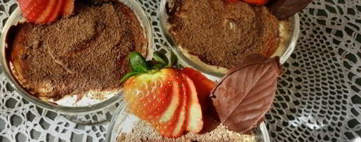 Шаг 5: грушевого мусса на шоколадных листьях