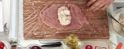 Шаг 2: индейки, фаршированной муссом из цыпленка, под винным соусом