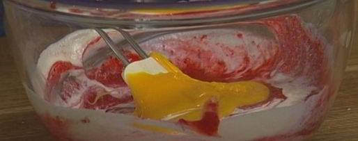 Шаг 8: клубничного мусса с белым шоколадом