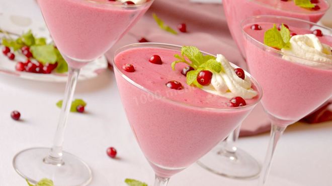 Рецепт Клюквенного мусса с манной крупой