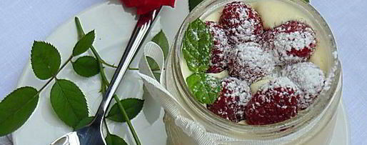 Шаг 6: крема-мусса из белого шоколада роза-малина