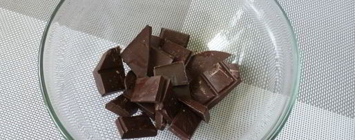 Шаг 1: крема-мусса из шоколада и воды