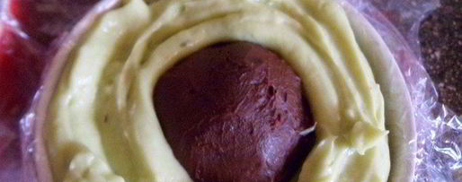 Шаг 10: мусса из авокадо с клубникой и шоколадом