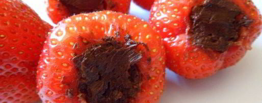 Шаг 7: мусса из авокадо с клубникой и шоколадом