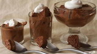 Рецепт Мусса из горького шоколада с коньяком