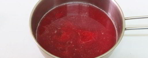 Шаг 2: мусса из клубники с кокосовой стружкой