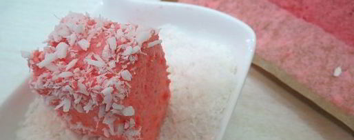 Шаг 9: мусса из клубники с кокосовой стружкой