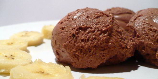 Рецепт шоколадного мусса на йогурте с бананами