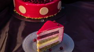 Рецепт Торта-мусса с клюквой и пралине