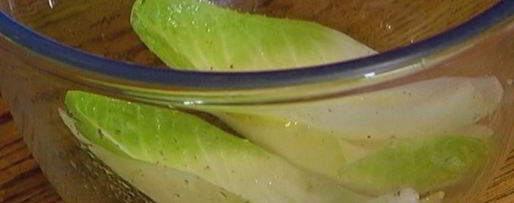 Шаг 3: закуски из цикория с куриным муссом и тархуном