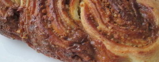 Шаг 6: орехового кранца с вареной сгущенкой