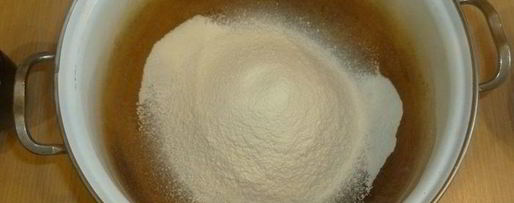 Шаг 1: кулича с кардамоном