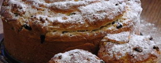 Шаг 14: кулича с миндалем и изюмом