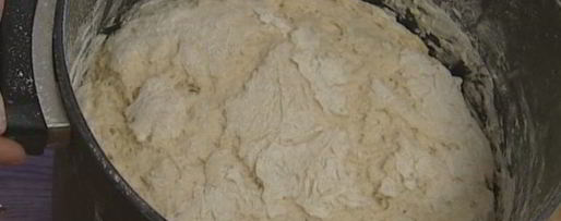 Шаг 4: кулича с миндалем и изюмом