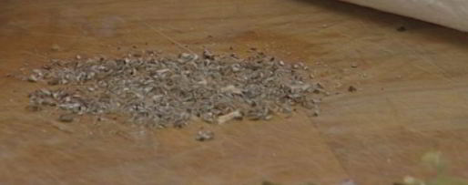 Шаг 6: кулича с миндалем и изюмом