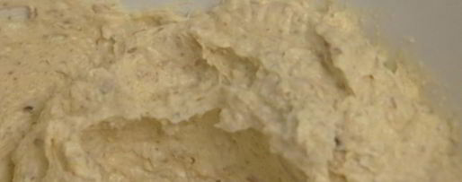 Шаг 9: кулича с миндалем и изюмом