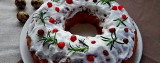 Шаг 4: кулича с вишней и клюквой