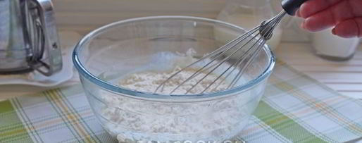 Шаг 5: кулича с вяленой вишней и миндалем