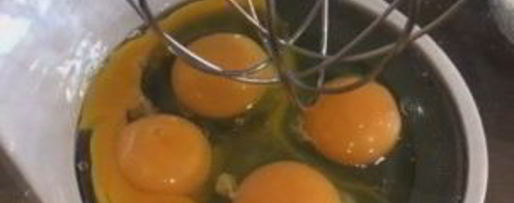 Шаг 3: пасхального кулича с сухофруктами и орехами