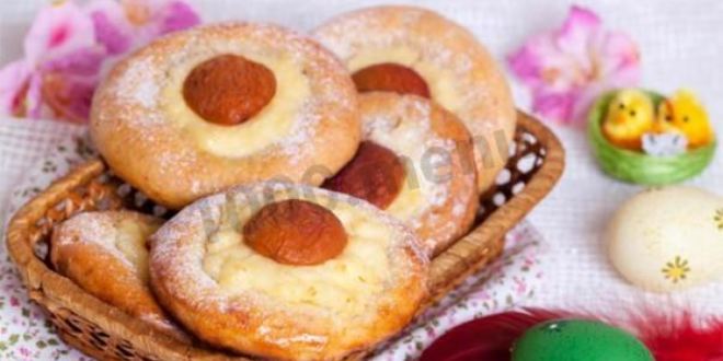 Рецепт пасхальных булочек с кремом и абрикосами