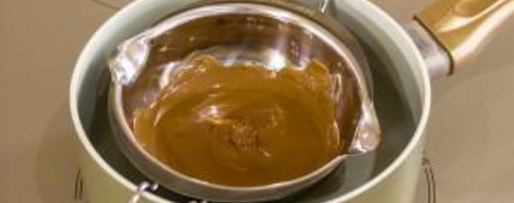 Шаг 12: ванильно-шоколадной творожная пасха