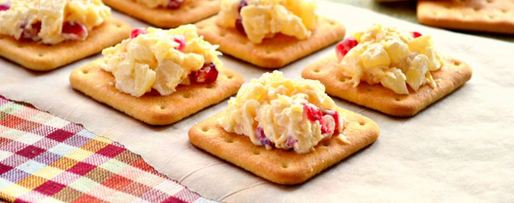 Шаг 4: пикантного десерта с ананасами и сыром