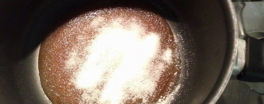 Шаг 2: шоколадной пасты с соленой карамелью