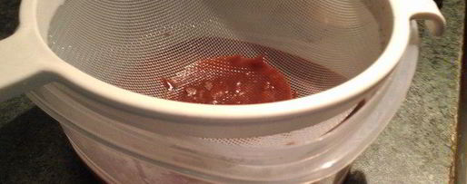 Шаг 6: шоколадной пасты с соленой карамелью