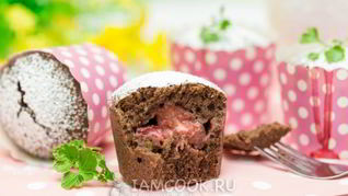 Рецепт Шоколадных финансье с клубникой