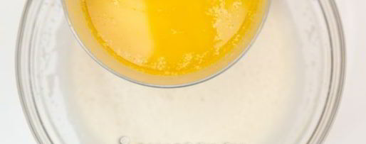 Шаг 8: шоколадных финансье с клубникой