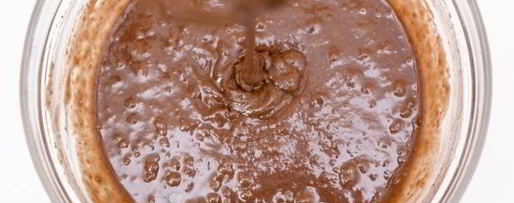 Шаг 11: шоколадных финансье с клубникой