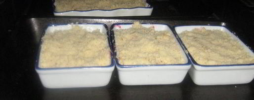 Шаг 2: сливового крамбла с орехами