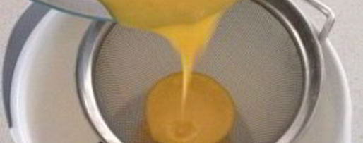 Шаг 3: бисквитного рулета с брусничным суфле