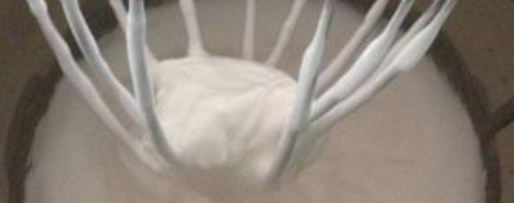 Шаг 4: бисквитного рулета с брусничным суфле