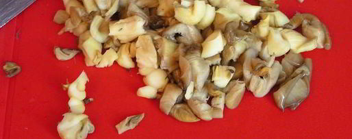 Шаг 3: корзиночек с морковным суфле, вешенками и тыквенными семечками