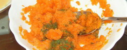 Шаг 6: корзиночек с морковным суфле, вешенками и тыквенными семечками