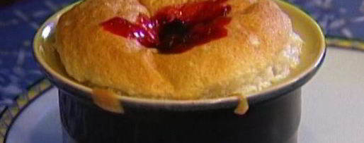 Шаг 9: сладкого суфле с ягодно-апельсиновым соусом