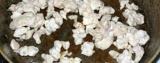 Шаг 3: сочного куриного филе под рисово-морковным суфле