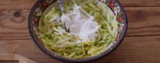 Шаг 1: суфле из кабачков с грибным соусом