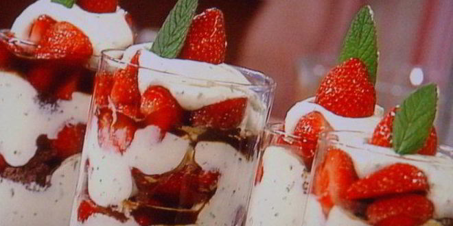 Рецепт базиликового тирамису с клубникой