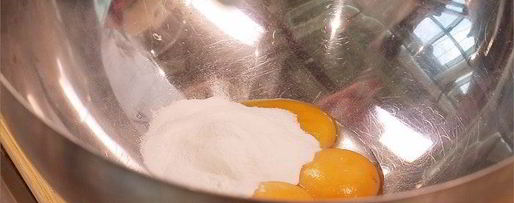 Шаг 1: тирамису с клубникой